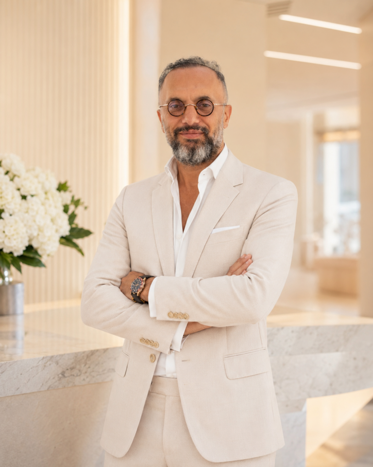 Oğuz Kılıç, plastic surgeon