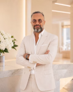 Oğuz Kılıç, plastic surgeon